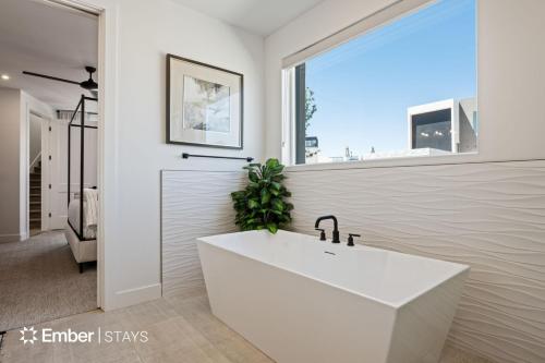 Desert Dream Villa at Desert Color By Ember Stays