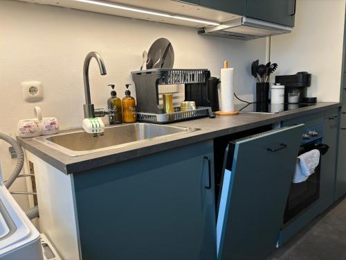 Instalaciones, Hive - 3 ZW in Ansbach inkl TV und große Balkon in Ansbach