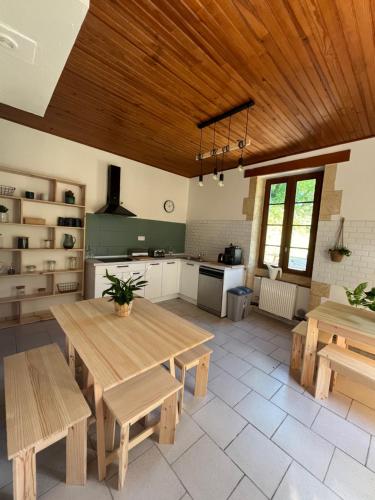 Kitchen, Maison Eclusiere le Coup de Pompe in Meilhan-sur-Garonne