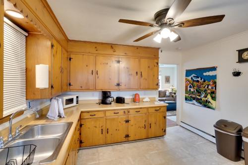 Cozy Duplex Near Harpers Ferry with Patio and Grills! in Bolivar, USA