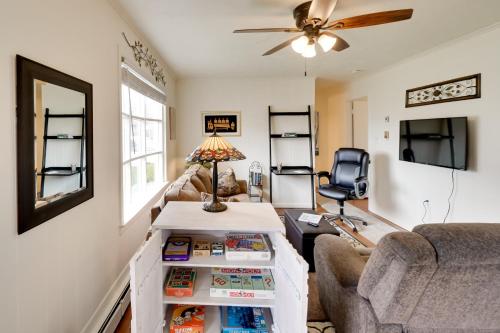 Cozy Duplex Near Harpers Ferry with Patio and Grills! in Bolivar, USA