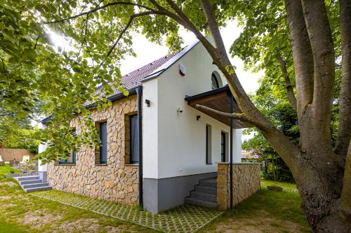 Exterior view, MOHA Weekend in Bank