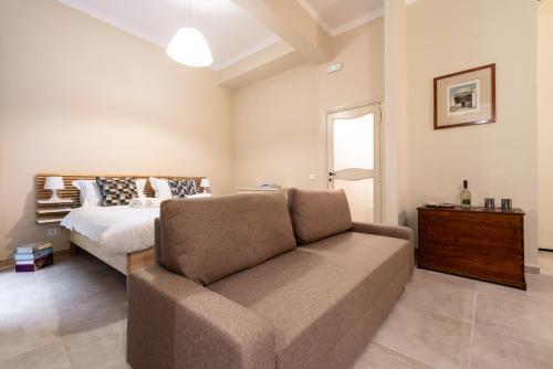 Hostly-Suite il Mediceo-Lungarni in Town Center Room Type - One-Bedroom Apartment