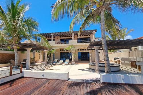 Lujosa casa a la orilla del mar y espectacular vista in Buenavista, Mexico