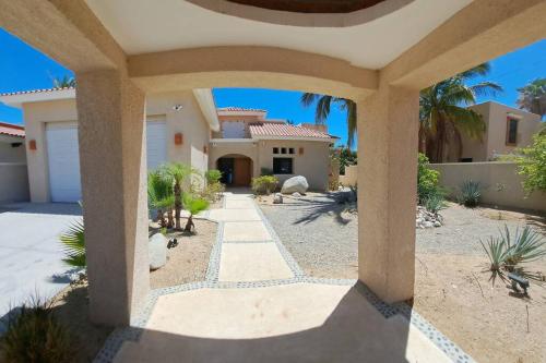 Lujosa casa a la orilla del mar y espectacular vista in Buenavista, Mexico