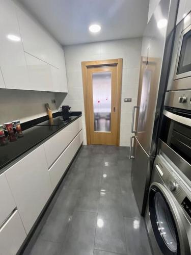 Apartamento céntrico con terraza EBI02919 (Apartamento centrico con terraza EBI02919) in 波圖加勒特