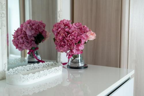 Sleeps 10 City Center Penthouse op US Embassy, Tallinn (photo 8)