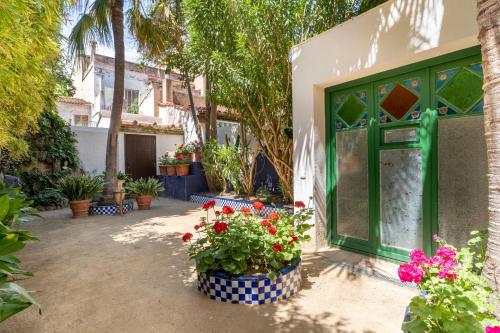 Luxury villa next to the beach in คาเนดเดมาร์