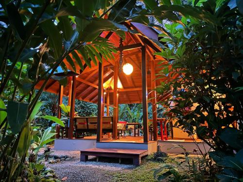 Entrance, Geckoes Lodge in Puerto Viejo de Talamanca