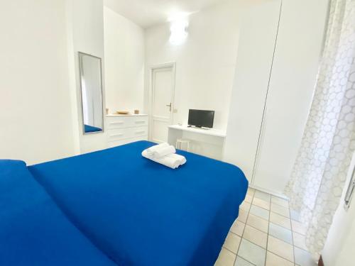 One-Bedroom Apartment image 10
