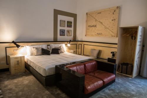 56582371 AdAstra Suites