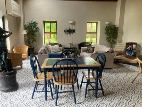 Grove House Country Rooms in Glanworth