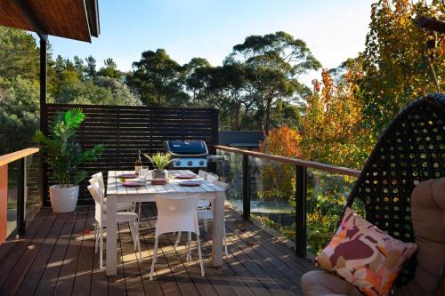 View, Away - 4 bedroom 2 bathroom family home in Daylesford and Macedon Ranges