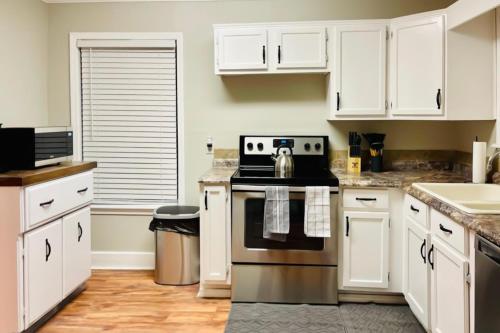 Ardmore Adventure Abode in Ardmore, USA