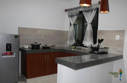 Kitchen, Tuumben Che Departamento 1 in Fernando Novelo