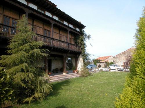 Posada de Peredo y Villa - image 9