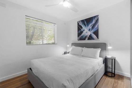 Newly Renovated South Yarra 2BR Apt with parking in 南雅拉