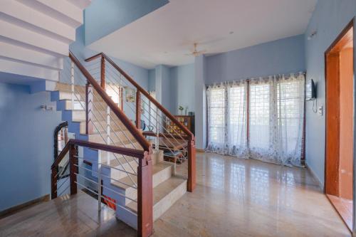 Villa with Garden View image 10