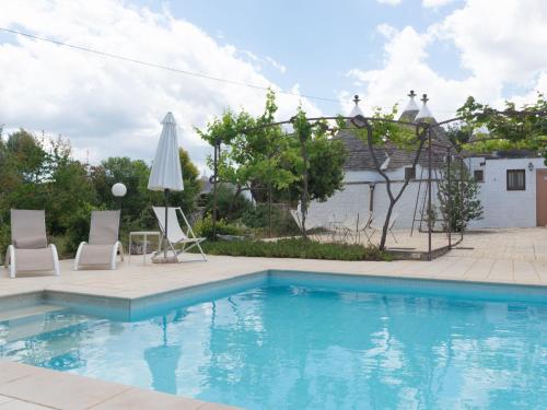 Trulli in Itria Valley with Infinity Pool