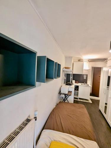 Studio Calme dans le Centre avec Parking Gratuit Studio Calme dans le Centre avec Parking Gratuit