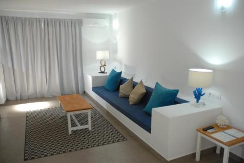 Neptuno Suites - Adults Only