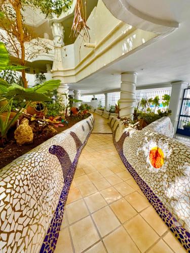 Luxe Appartement in de jachthaven van Benalmadena, provincie Malaga, Costa del Sol in Torremuelle