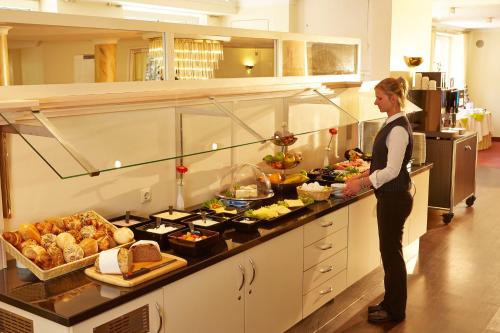 H+ Hotel Stade Herzog Widukind - 식음료(F&B)