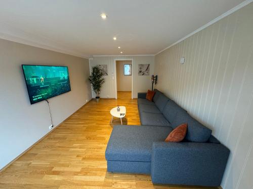 Charming 3-Bedroom Apartment in the Heart of Kristiansund Charming 3-Bedroom Apartment in the Heart of Kristiansund