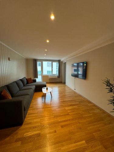 Charming 3-Bedroom Apartment in the Heart of Kristiansund Charming 3-Bedroom Apartment in the Heart of Kristiansund