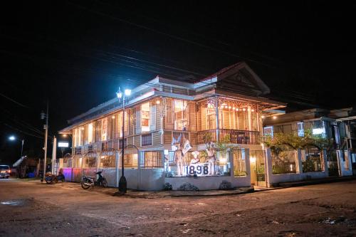 1898 Casa and Restaurante in Silay City