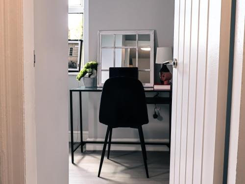 Long STAYS, BEST RATES, FREE PARKING, CONTRACTORS HAVEN, RELOCATORS, WORK LEISURE, COSY HOUSE, NEWLY RENOVATED,, Manchester (foto 9)