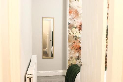 Long STAYS, BEST RATES, FREE PARKING, CONTRACTORS HAVEN, RELOCATORS, WORK LEISURE, COSY HOUSE, NEWLY RENOVATED,, Manchester (foto 10)