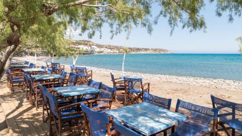 Restaurant, Minoa sea rooms in Arkalochori