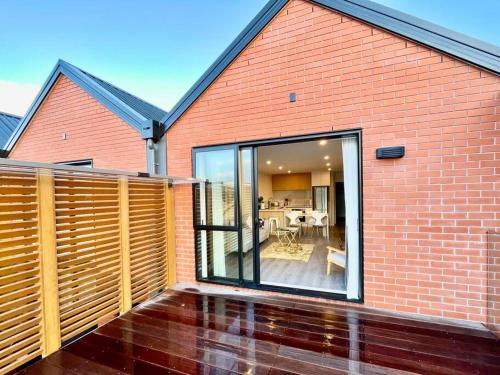 Nice 3 bedroom Townhouse U2