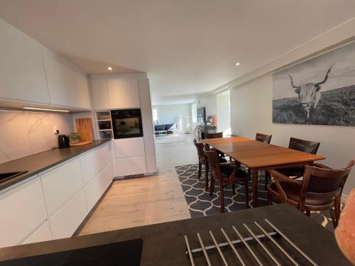 Lofoten Aurora Seafront Penthouse 罗弗敦极光海滨顶层豪华公寓 in Å (Nordland)