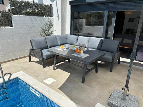 Two-Bedroom Villa image 10