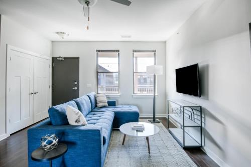 CozySuites Music Row Modern 1BR with free parking 02 in Nashville, USA