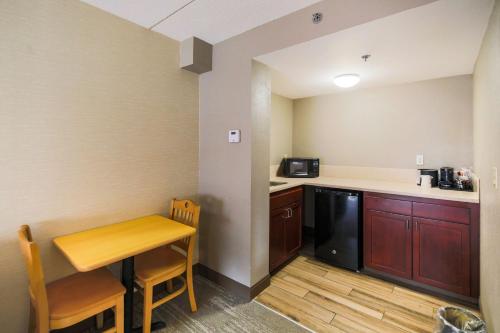 福尔里弗/西港汉普顿酒店 福尔里弗/西港汉普顿酒店