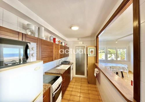 Four-Bedroom Apartment image 5