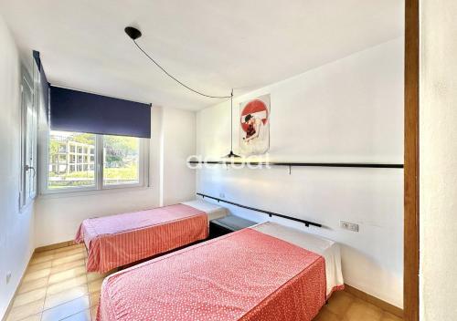 Four-Bedroom Apartment image 2