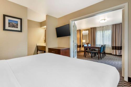 Comfort Inn Cordelia - image 13