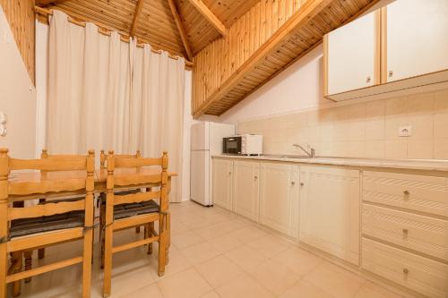 Denise Studios and Apartments