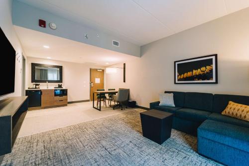 Embassy Suites By Hilton Gatlinburg Resort