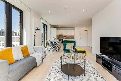 ShyWharf, London