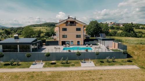 Villa Lamija - Location, gîte - Bihać
