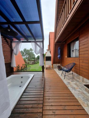 Hot tub, Chales Ilha da Mata Pousada in São João do Rio Vermelho