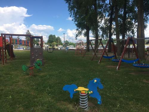 Spēļu laukums, Dom Wakacyjny Bogaczewo in Bogaczewo