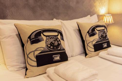 Peaky Blinders Accommodation & Bar - image 12