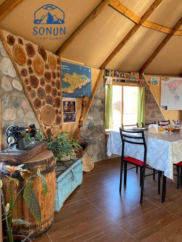 Iekārtas, Yurt camp Sonun in Bulan Sogottuu