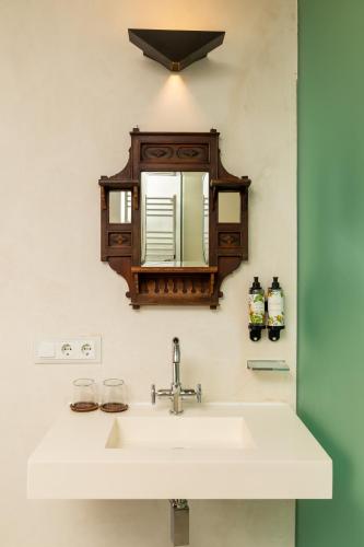 Hotel Boutique V - by Grupo Tribu - image 3
